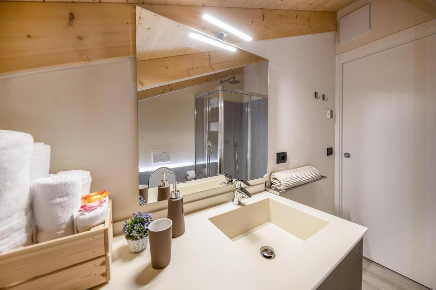 Casa Pare' B&B Tesero Eksteriør bilde